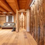 Elva Apartments