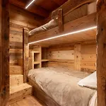 Elva Apartments *