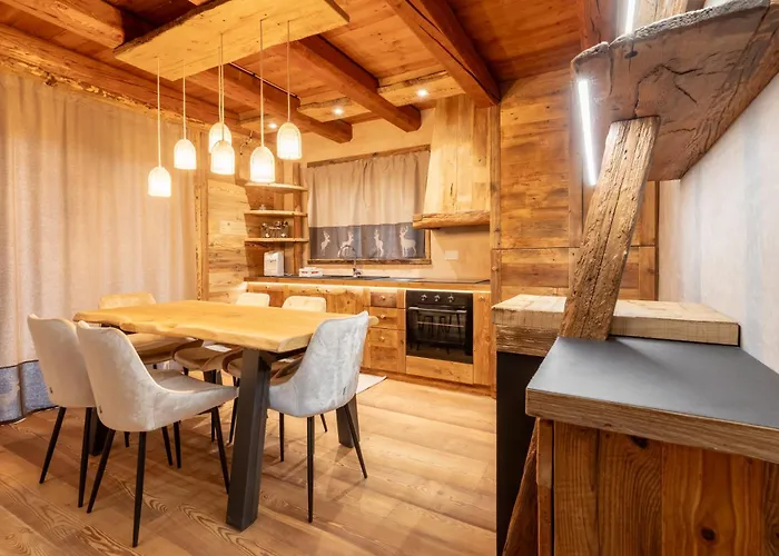 Elva Apartments *