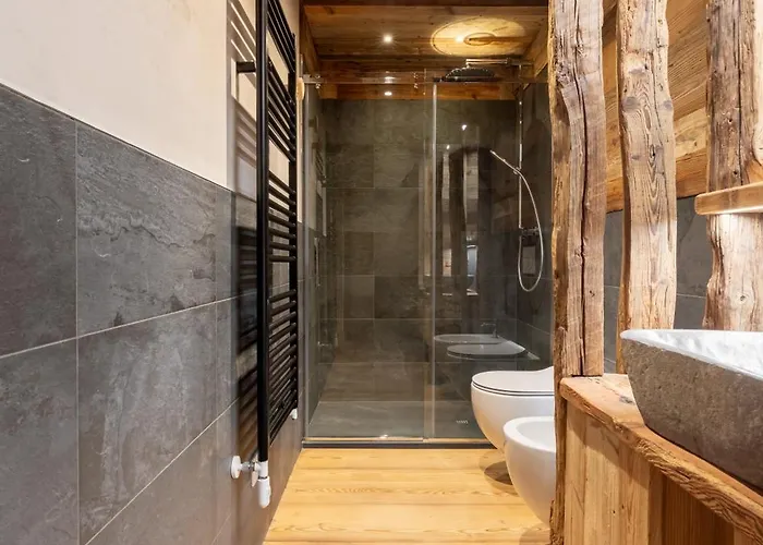 Elva Apartments *